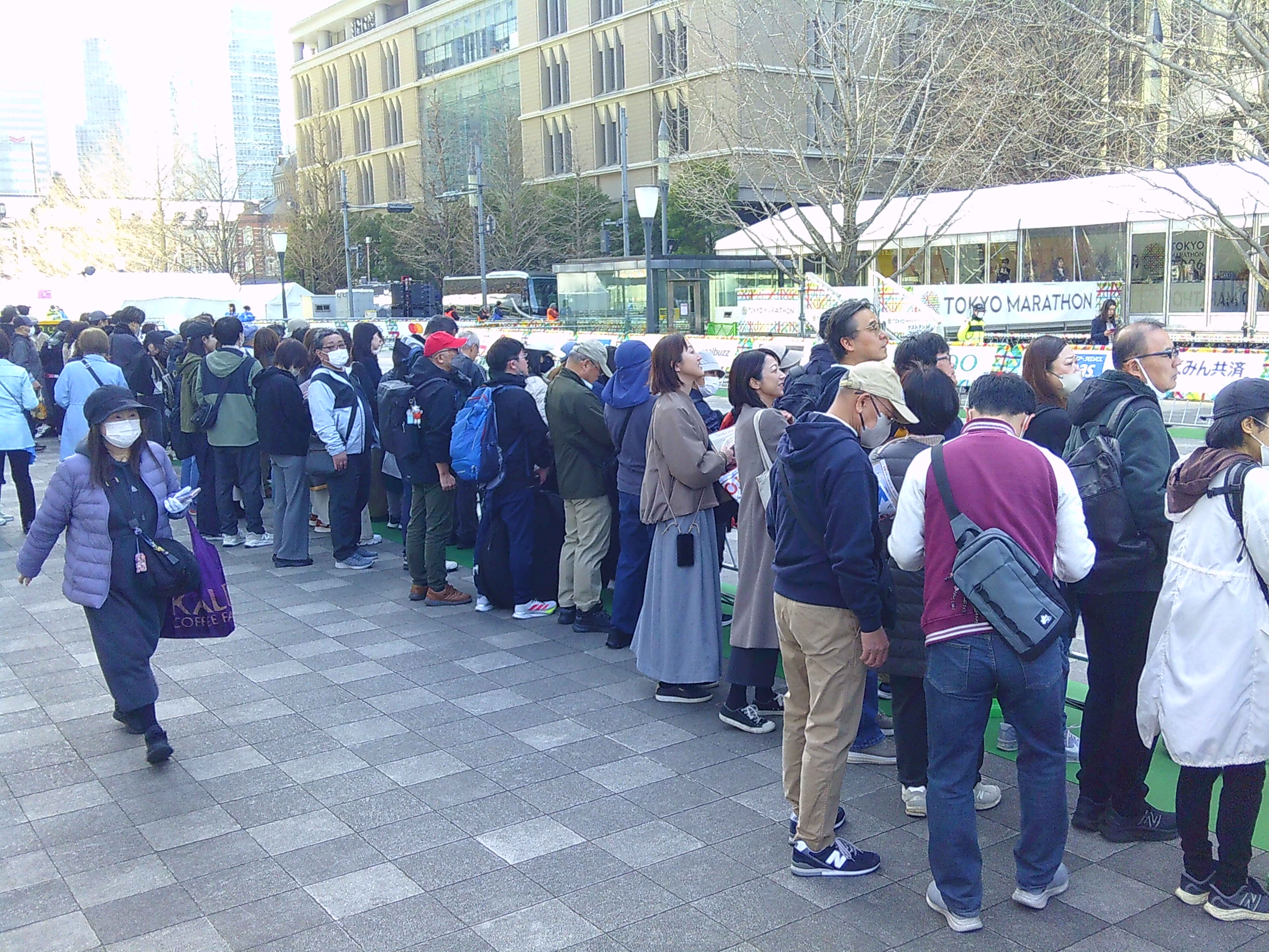 フィニッシュ特別観戦エリアの様子です。